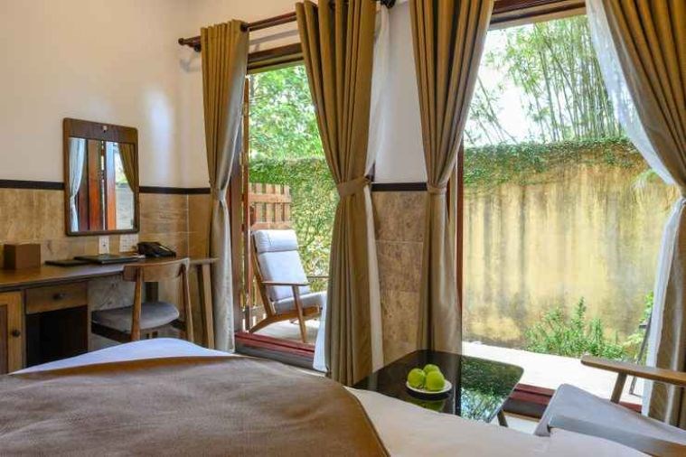 Deluxe Twin Room with River View –  Onsen, Sauna Included